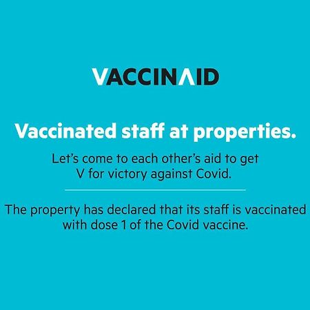 فندق Vaccinated Staff - Oyo 22055 Dadar Residency مومباي المظهر الخارجي الصورة