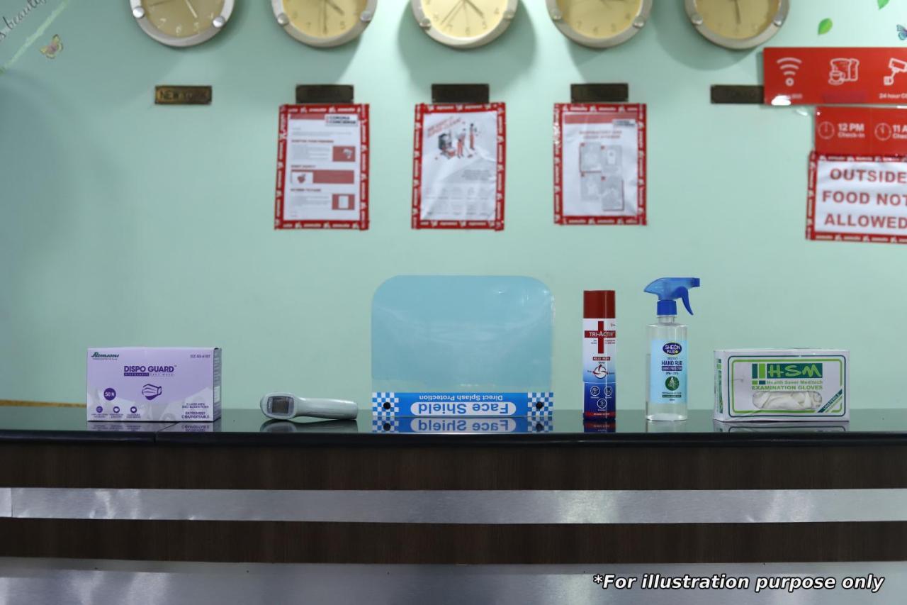 فندق Vaccinated Staff - Oyo 22055 Dadar Residency مومباي المظهر الخارجي الصورة